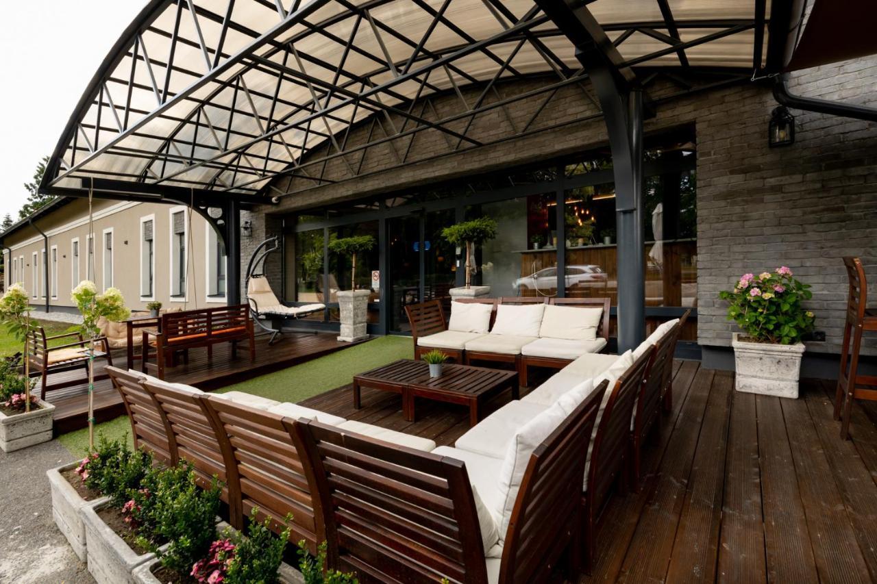 Garda Hotel โซมบ็อตเฮย์ ภายนอก รูปภาพ