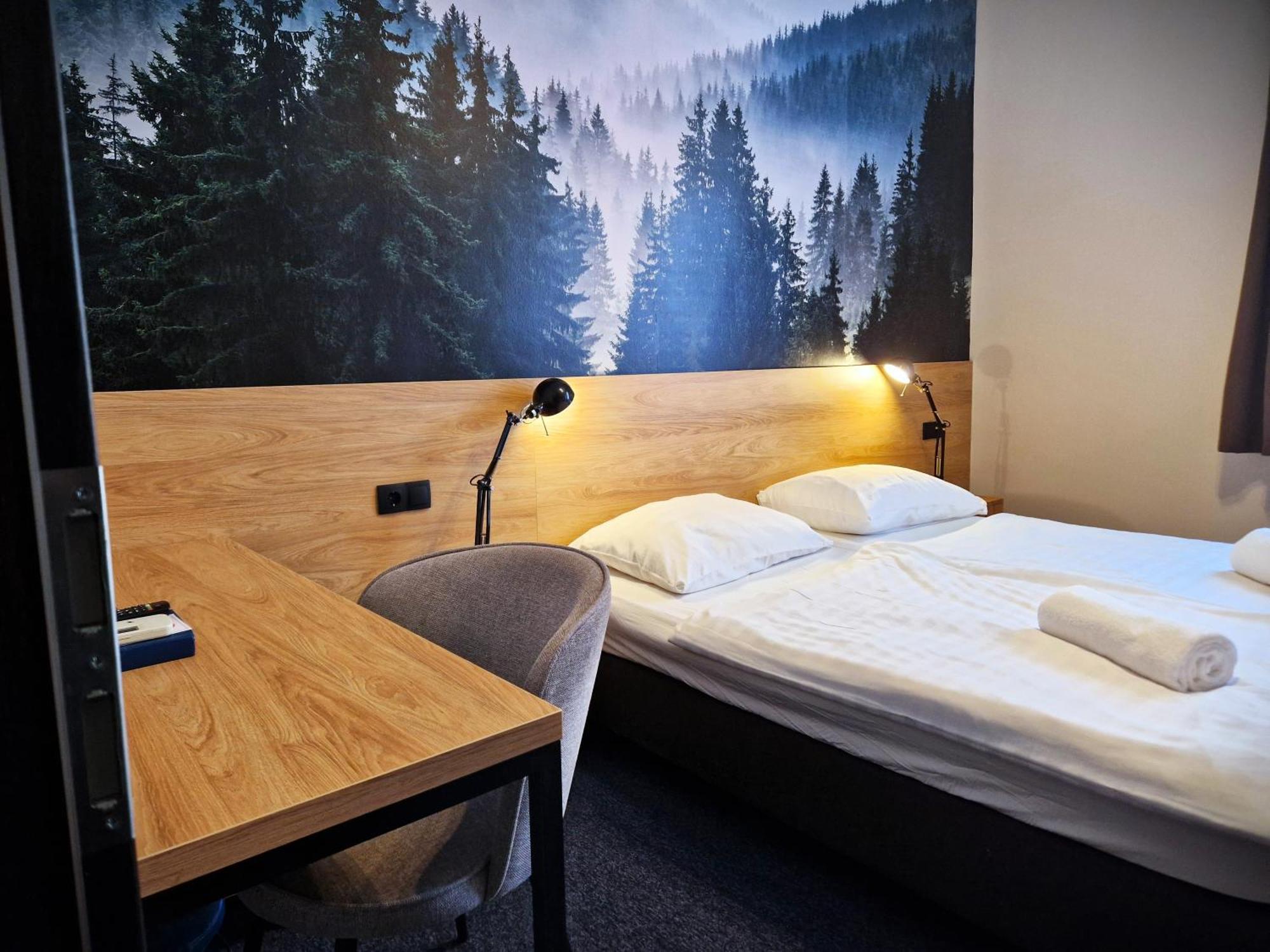 Garda Hotel โซมบ็อตเฮย์ ภายนอก รูปภาพ